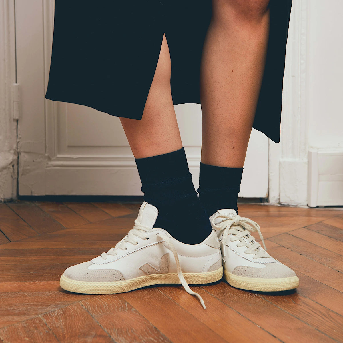 VEJA VOLLEY LEATHER WHITE NATURAL BARK