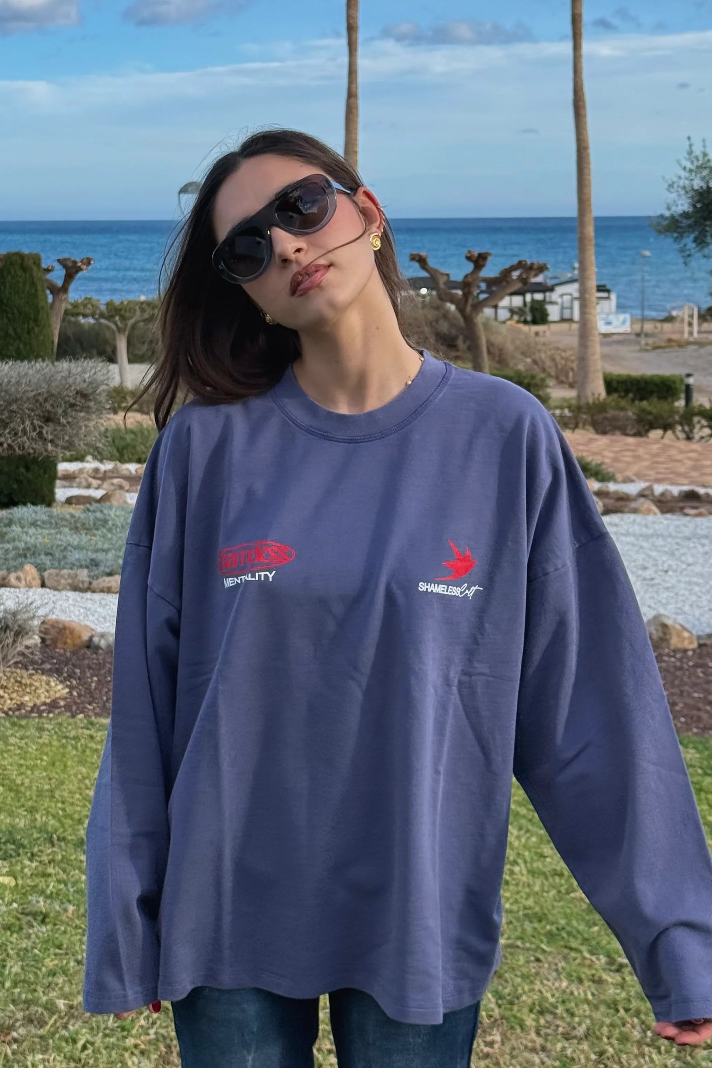 MENTALITY CREWNECK