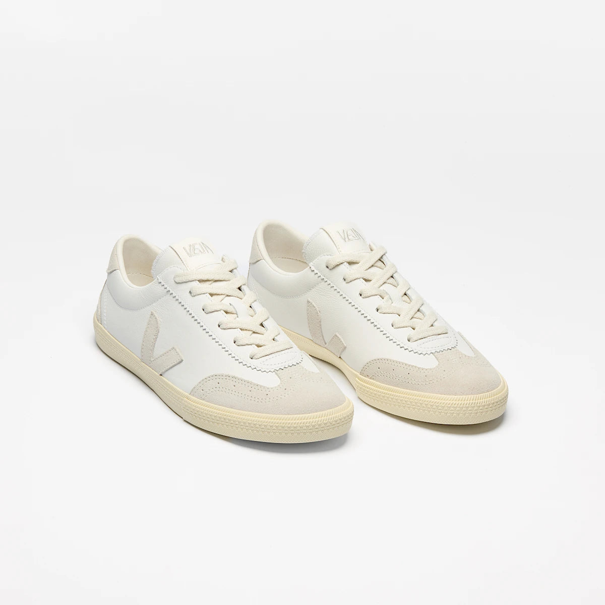 VEJA VOLLEY LEATHER WHITE NATURAL BARK