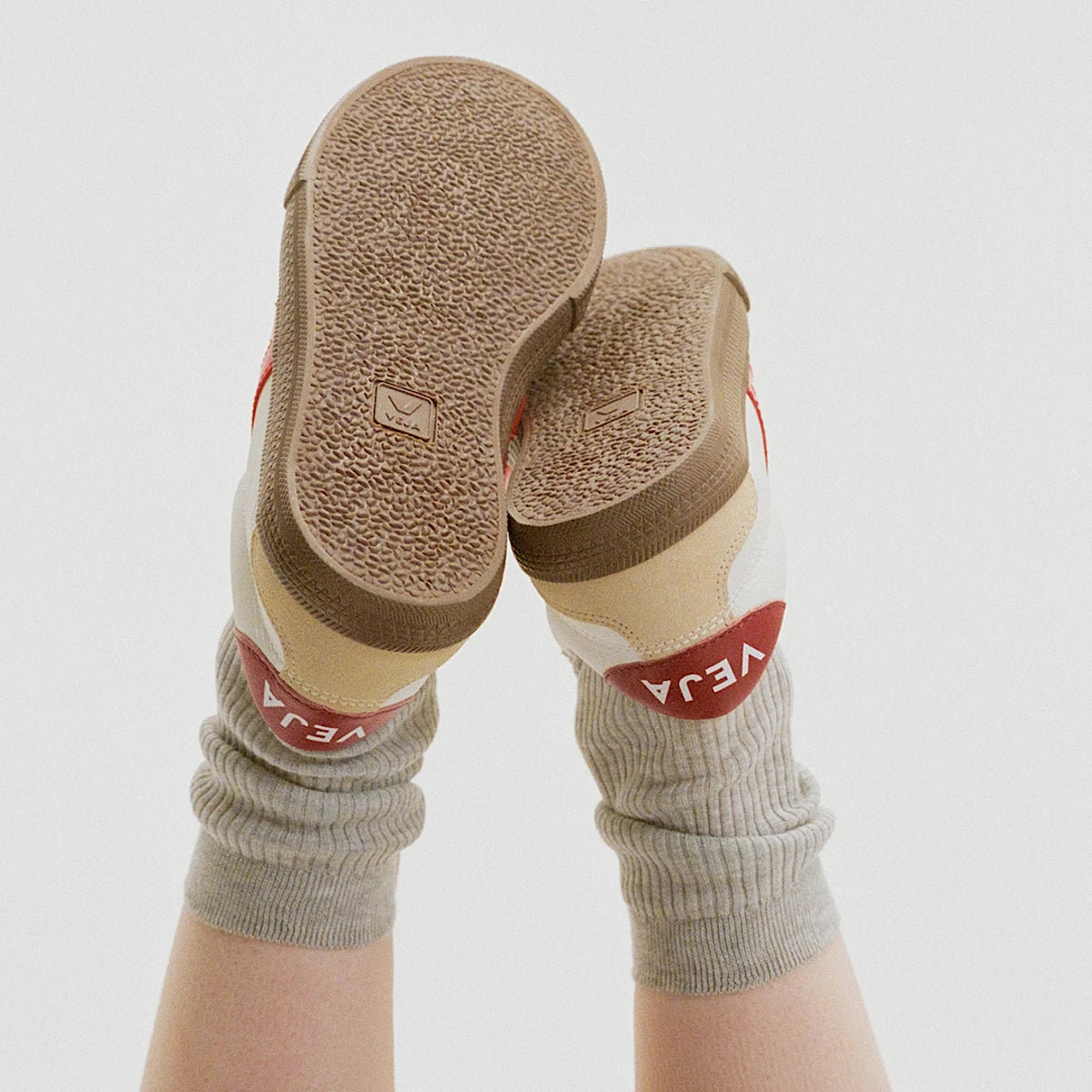 VEJA VOLLEY LEATHER WHITE PEKIN BARK